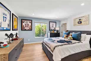 23202 Aetna St, Woodland Hills, CA 91367 - Photo 11