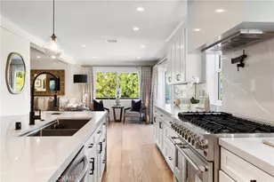 23202 Aetna St, Woodland Hills, CA 91367 - Photo 11