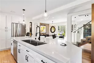 23202 Aetna St, Woodland Hills, CA 91367 - Photo 27