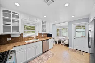 22907 Leonora, Woodland Hills, CA 91367 - Photo 9