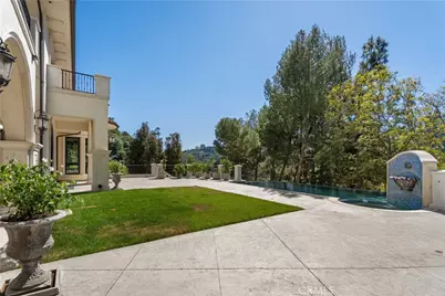 1210 Chantilly, Los Angeles, CA 90077 - Photo 31