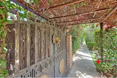 17419 Cohasset, Lake Balboa, CA 91406 - Photo 3