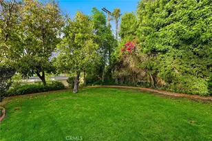 5220 Collier Pl, Woodland Hills, CA 91364 - Photo 41