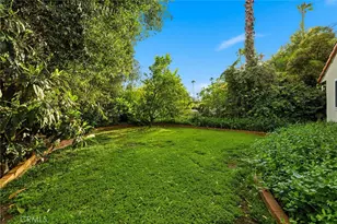 5220 Collier Pl, Woodland Hills, CA 91364 - Photo 11