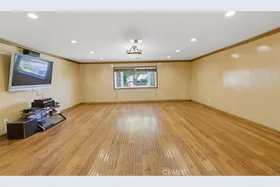 5220 Collier Place, Woodland Hills, CA 91364 - Photo 17