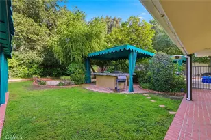 5220 Collier Pl, Woodland Hills, CA 91364 - Photo 39