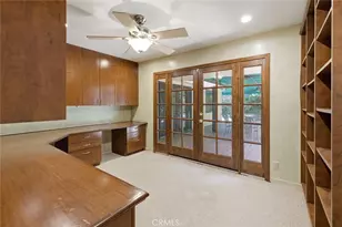 5220 Collier Pl, Woodland Hills, CA 91364 - Photo 31