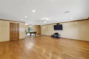 5220 Collier Pl, Woodland Hills, CA 91364 - Photo 15