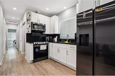 8055 Natick Avenue, Panorama City, CA 91402 - Photo 23