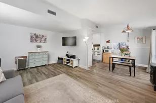 19220 Ave Of The Oaks, Newhall, CA 91321 - Photo 11