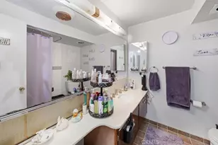 19220 Ave Of The Oaks, Newhall, CA 91321 - Photo 19