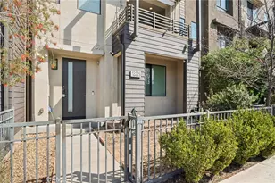 13225 Victory Blvd, Los Angeles, CA 91401 - Photo 3