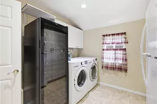 11614 Ostrom, Granada Hills, CA 91344 - Photo 19