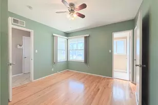 10360 Haskell, Granada Hills, CA 91344 - Photo 9