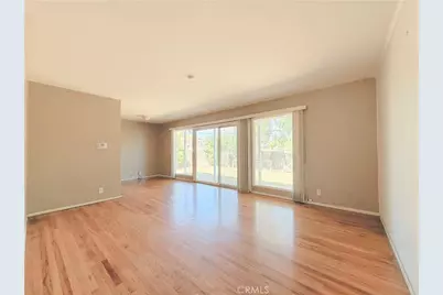 10360 Haskell, Granada Hills, CA 91344 - Photo 7