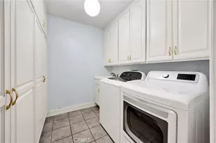 22309 Dolorosa, Woodland Hills, CA 91367 - Photo 35