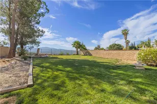 20426 Ermine, Canyon Country, CA 91351 - Photo 5