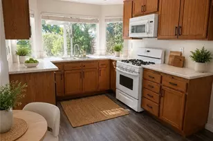 20426 Ermine, Canyon Country, CA 91351 - Photo 7