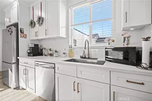 7323 Camellia Ave, North Hollywood, CA 91605 - Photo 11