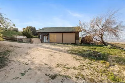 46417 Kings Canyon Road, Lancaster, CA 93536 - Photo 23