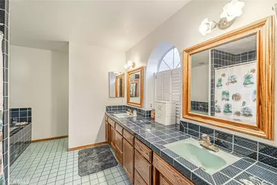 43118 Roulette Lane, Lancaster, CA 93536 - Photo 27