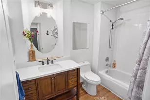 23325 Cuestport Dr, Valencia, CA 91354 - Photo 17