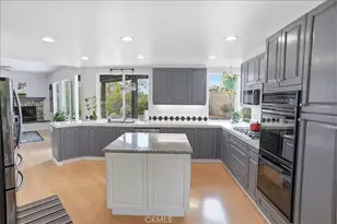 23325 Cuestport Dr, Valencia, CA 91354 - Photo 5