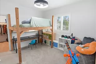 23325 Cuestport Dr, Valencia, CA 91354 - Photo 19