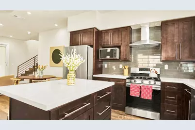 9237 Wakefield Avenue #11, Panorama City, CA 91402 - Photo 3