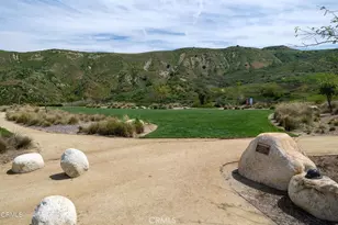 25140 Golden Maple Dr, Canyon Country, CA 91321 - Photo 45