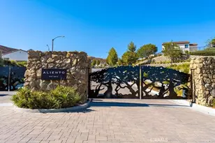 25140 Golden Maple Dr, Canyon Country, CA 91321 - Photo 5