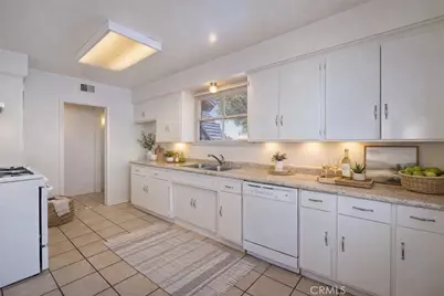 321 E Avenue J8, Lancaster, CA 93535 - Photo 3