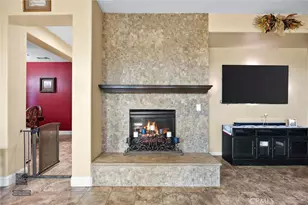 6119 Pilar Way, Bakersfield, CA 93306 - Photo 9