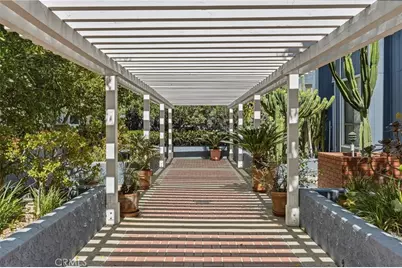 17711 Margate Street #103, Encino, CA 91316 - Photo 3