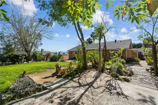 23149 Cuervo, Valencia, CA 91354 - Photo 45