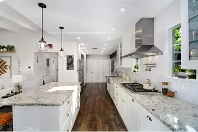 19029 Sprague Street, Tarzana, CA 91356 - Photo 9