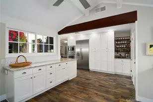 19029 Sprague St, Tarzana, CA 91356 - Photo 9