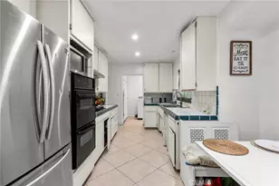 9253 Hayvenhurst Ave, North Hills, CA 91343 - Photo 13