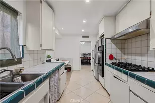 9253 Hayvenhurst Ave, North Hills, CA 91343 - Photo 9