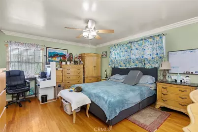 9253 Hayvenhurst Avenue, North Hills, CA 91343 - Photo 7