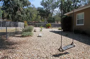 13250 Dyer St, Sylmar, CA 91342 - Photo 5