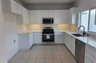 12378 Blazing Star, Victorville, CA 92392 - Photo 9