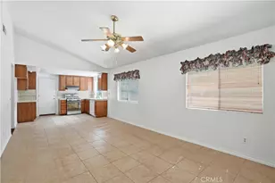 32367 Mustang, Castaic, CA 91384 - Photo 9