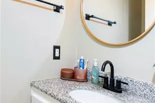 20807 Roscoe Blvd, Winnetka, CA 91306 - Photo 23