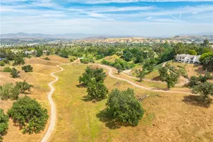 24526 Windsor Dr, Valencia, CA 91355 - Photo 49