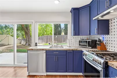 27445 Onlee, Saugus, CA 91350 - Photo 9