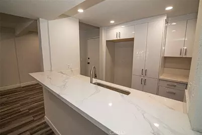 6275 Canoga Avenue #73, Woodland Hills, CA 91367 - Photo 7