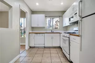 18350 Hatteras, Tarzana, CA 91356 - Photo 5