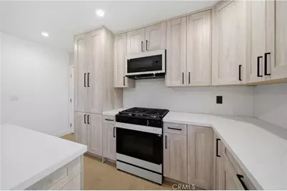 8542 De Celis Pl, North Hills, CA 91343 - Photo 11