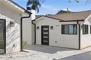 8542 De Celis Pl, North Hills, CA 91343 - Photo 5